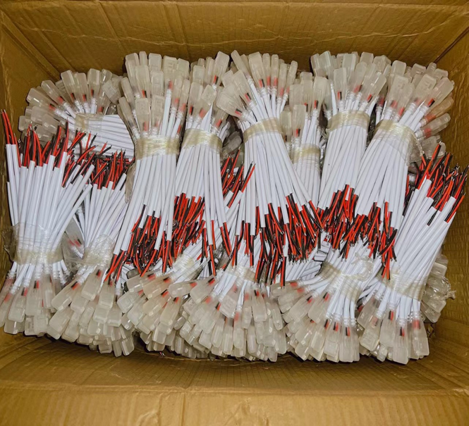 Đầu cắm sử dụng led cuộn không nguồn